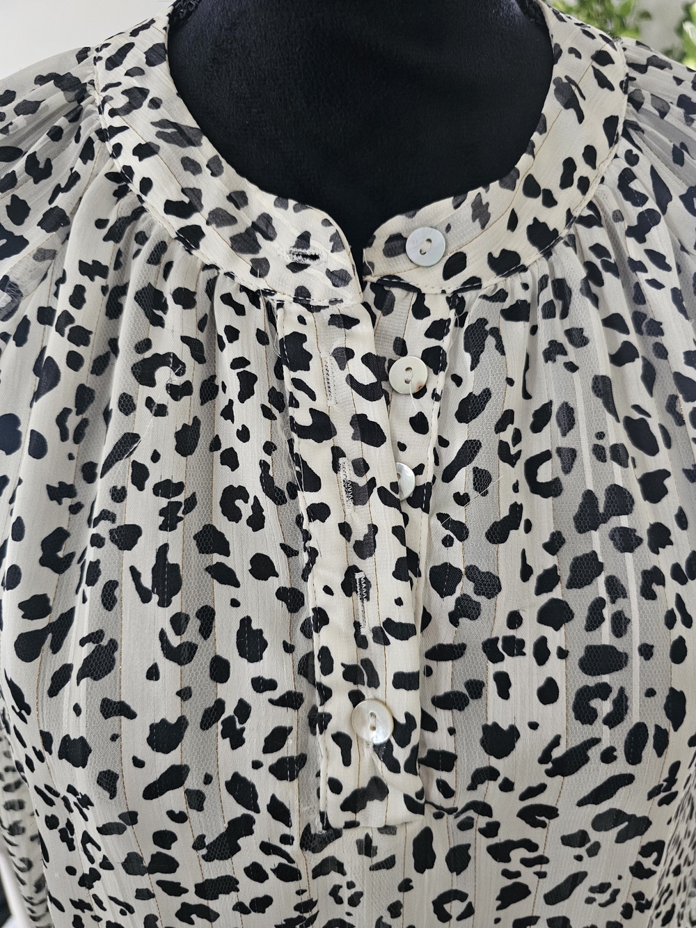 Size S Women's Black and White Leopard Print Blouse - Picture 2 of 15